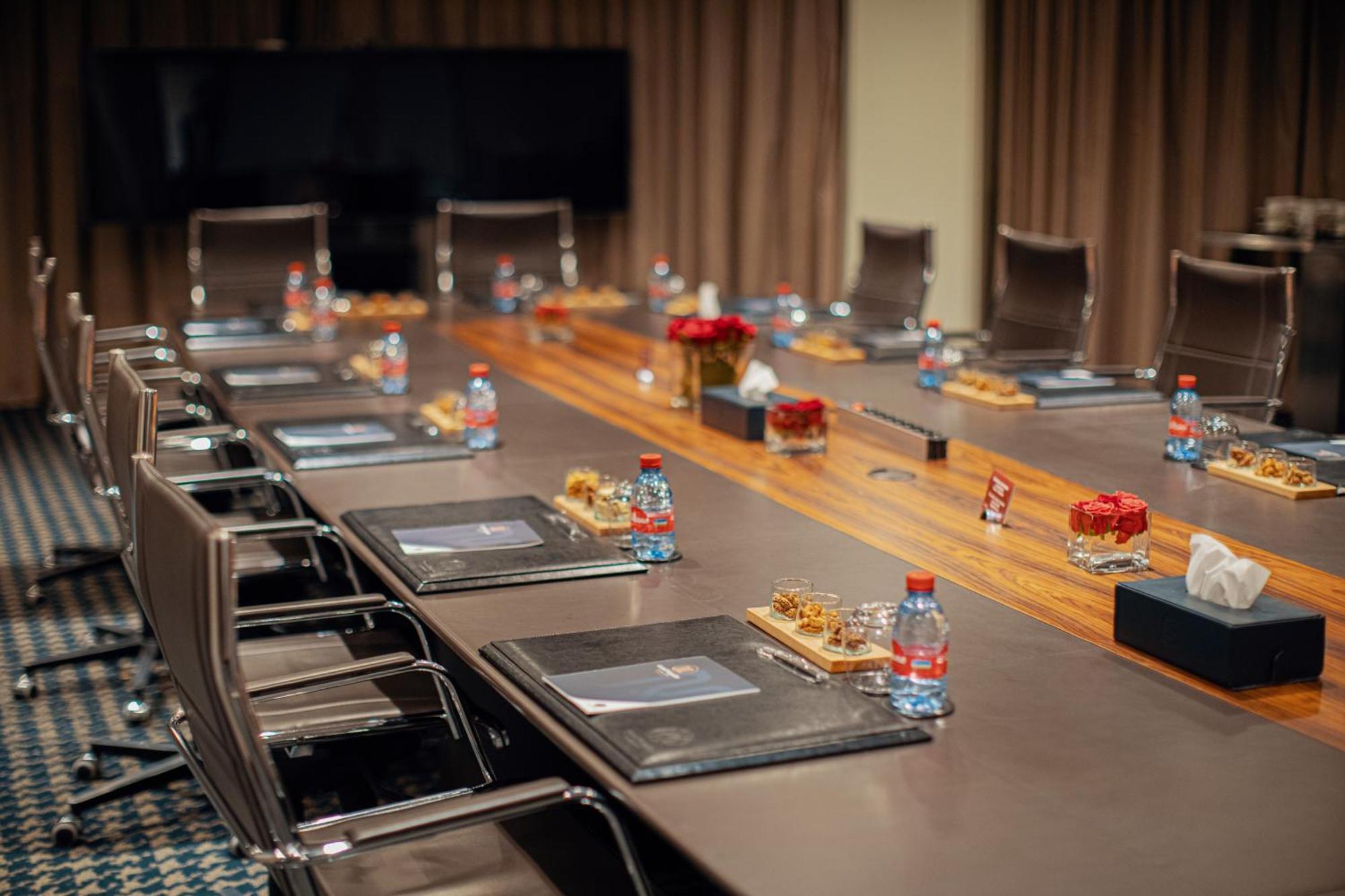Grand Mogador City Center Касабланка Экстерьер фото Meeting room