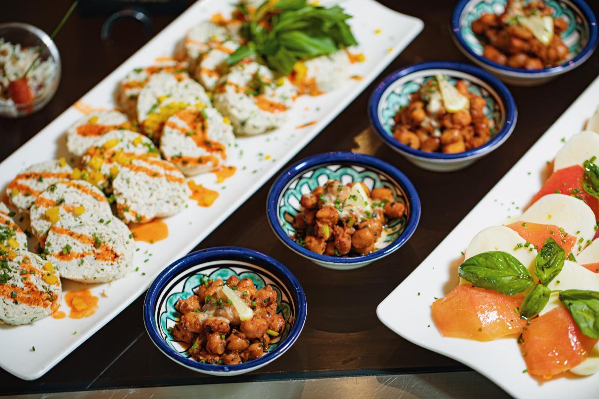 Grand Mogador City Center Касабланка Экстерьер фото Moroccan cuisine